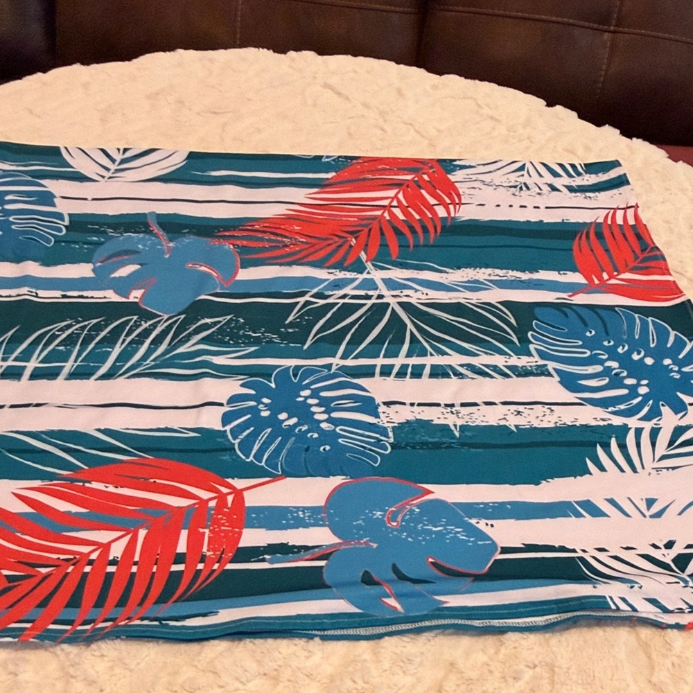 Salt n Rays UPS 50 Sun Protective Towel & Wrap .